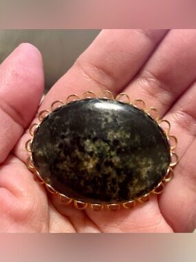 Gold-Tone Dark Oval Stone Brooch